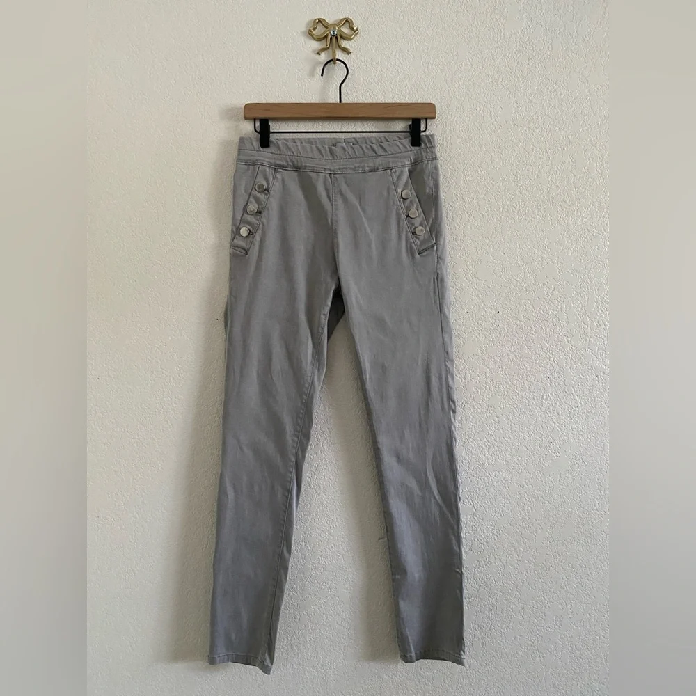 Bevy Flog Gray Pull On Skinny Pants Womens Size 27 Stretch Detail Button